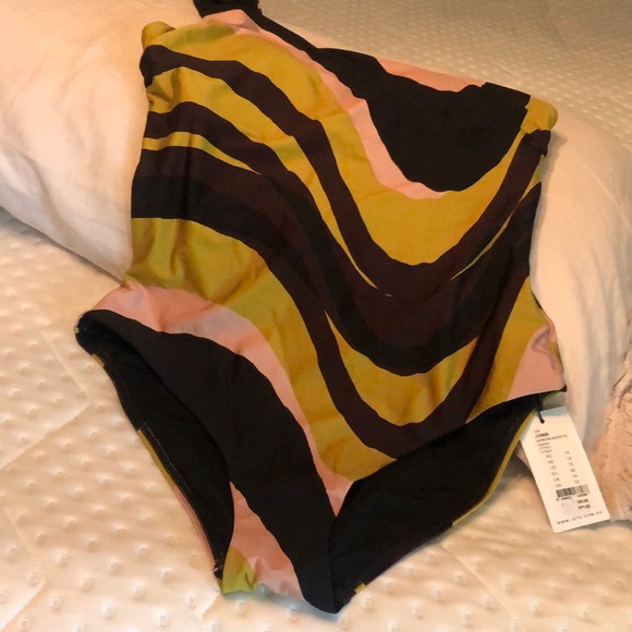 JETS Other - Jets Australia one shoulder bathing suit